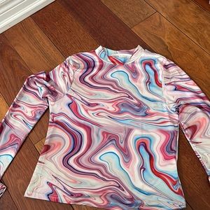 Mock neck swirl long sleeve tee
